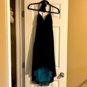 Adorable cocktail length party dress. Size M.